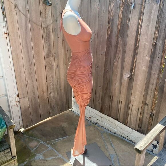HELLOMOLLY ESTATE ESCAPES MAXI DRESS in color blush size XS NWT - Picture 13 of 15